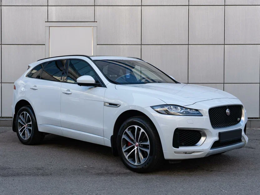 Jaguar F-Pace