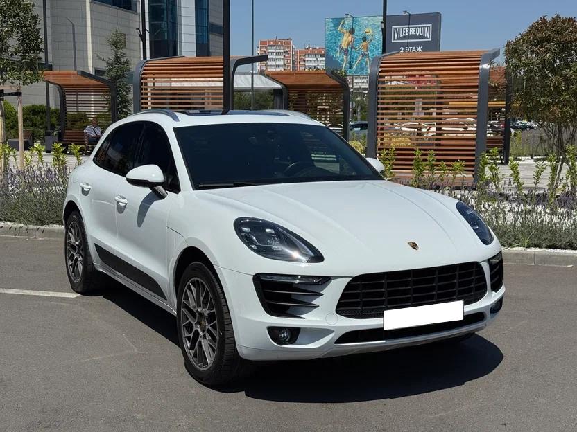 Porsche Macan S