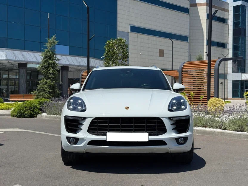 Porsche Macan S
