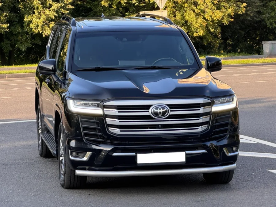 Toyota Land Cruiser 300
