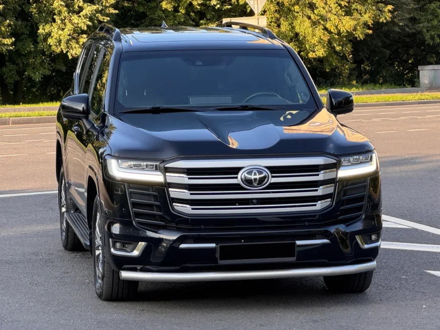 Toyota Land Cruiser 300