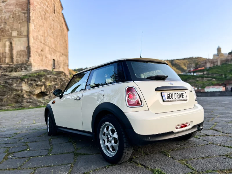 Mini Cooper 3dr One