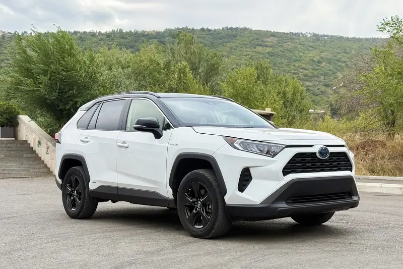 Toyota RAV4 4×4 2021 (ед. 2)