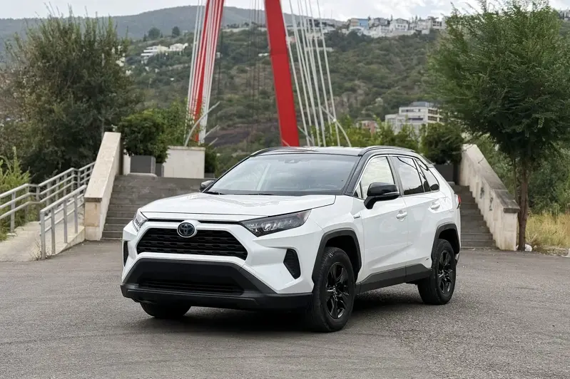 Toyota RAV4 4×4 2021 (ед. 2)