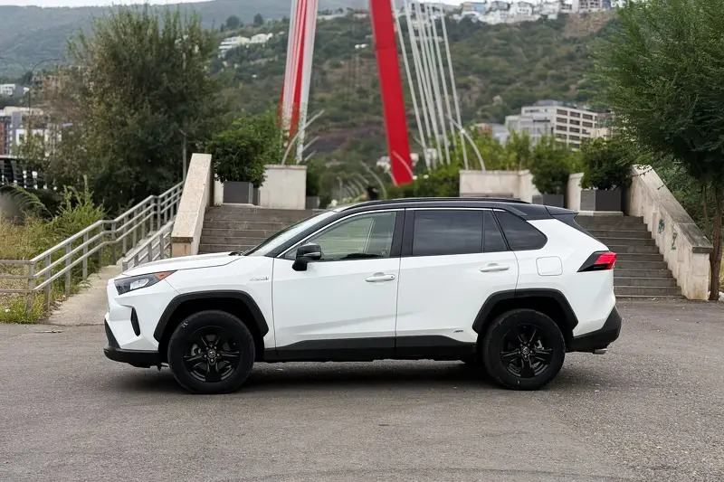 Toyota RAV4 4×4 2021 (ед. 2)